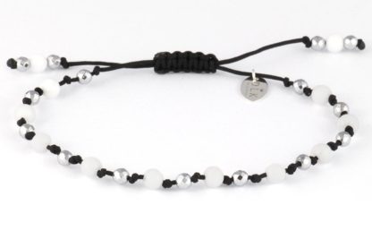 Bracelet “Jade with hematite on a black string”