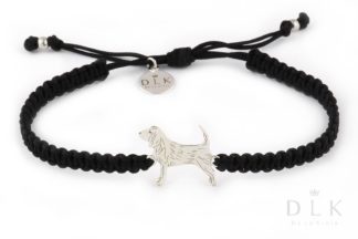 Bracelet with beagle silver on a black macrame